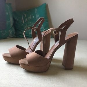 Nude Steve Madden heels